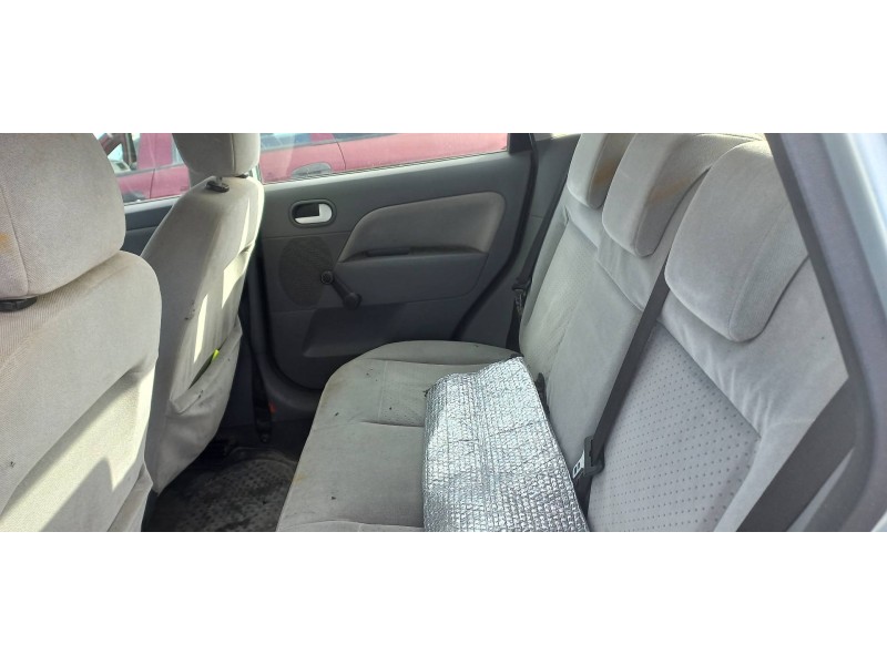 ford fiesta (cbk) del año 2001