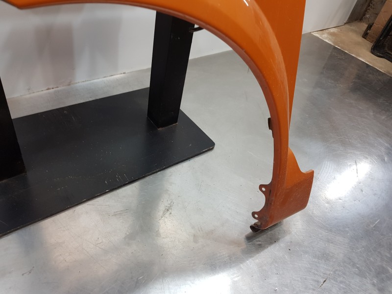 Recambio de aleta delantera izquierda para citroen c3 pluriel exclusive referencia OEM IAM 7840N2  