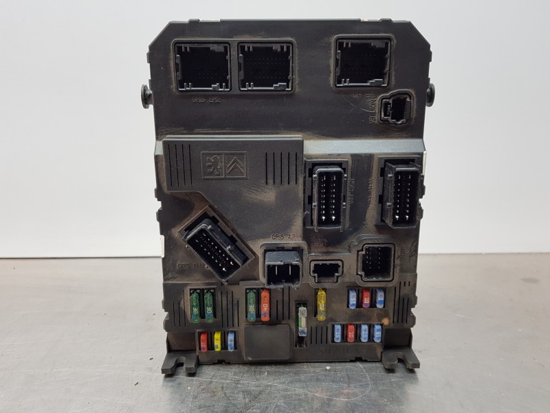 Recambio de caja reles / fusibles para citroen c3 pluriel exclusive referencia OEM IAM 9653667380 BSIF02 S118085200