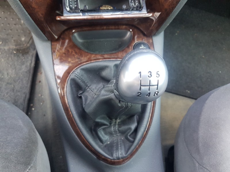 citroen c5 berlina del año 2001