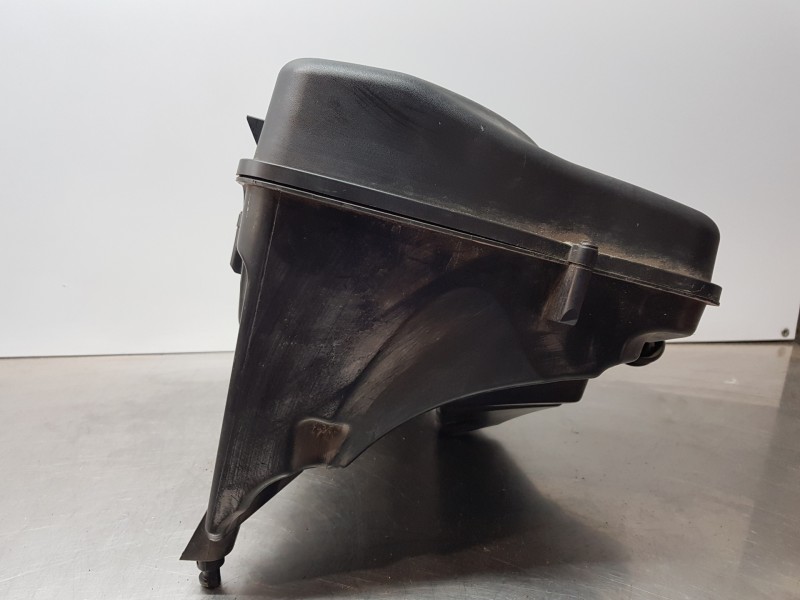 Recambio de filtro aire para opel astra k sports tourer dynamic start/stop referencia OEM IAM 39030322 39030323  Recambio de filtro aire para opel astra k sports tourer dynamic start/stop referencia OEM IAM 39030322 39030323