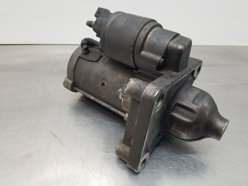 Recambio de motor arranque para peugeot 308 sw allure referencia OEM IAM 9825233080  