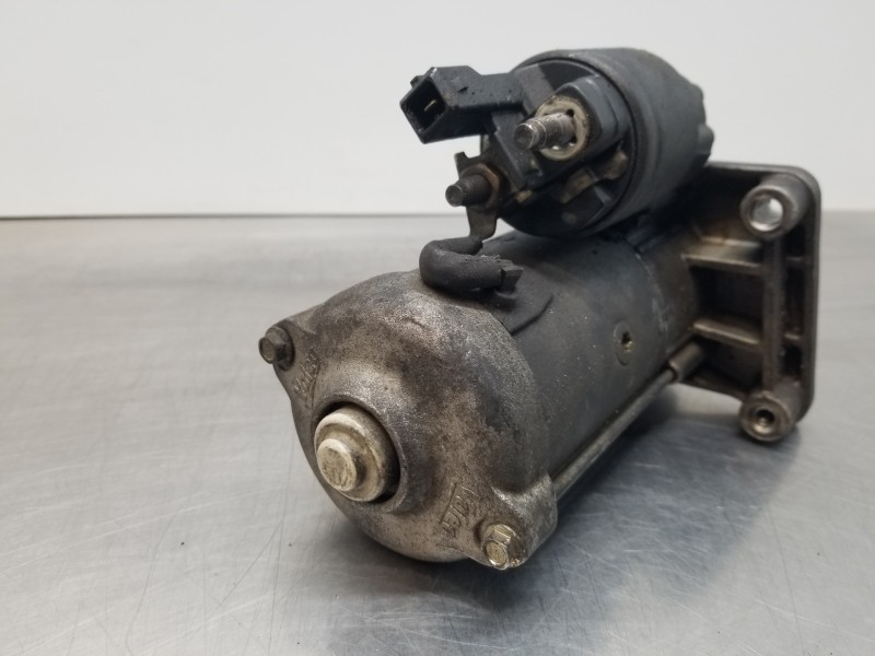 Recambio de motor arranque para peugeot 308 sw allure referencia OEM IAM 9825233080  