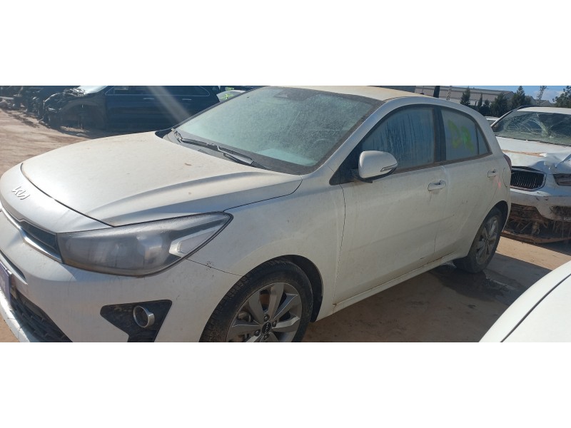 kia rio (yb) del año 2021