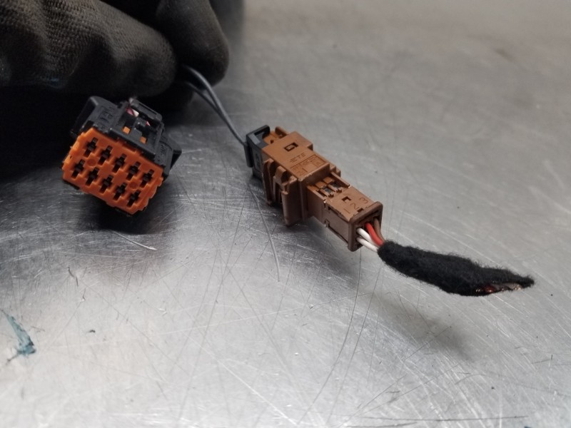 Recambio de retrovisor derecho para peugeot 308 sw allure referencia OEM IAM 1634857680  