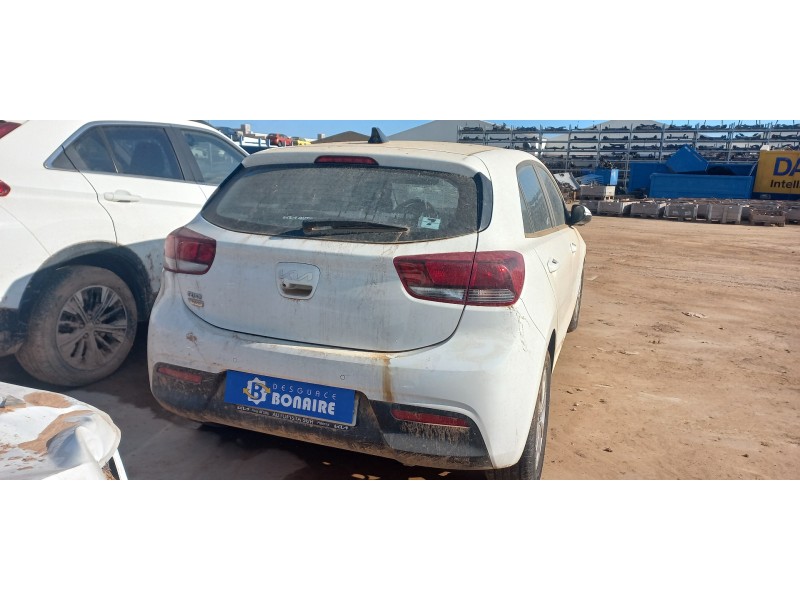 kia rio (yb) del año 2021