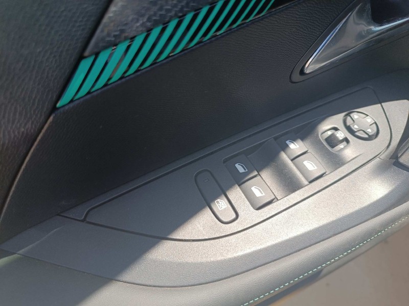 peugeot 2008 (p2) del año 2023