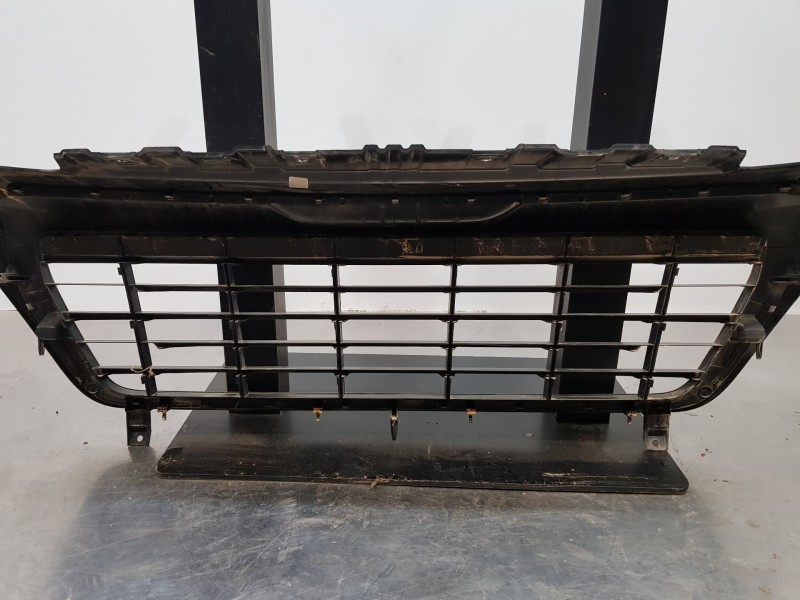 Recambio de rejilla delantera para peugeot boxer combi bus referencia OEM IAM 1612243280 1314847070 
