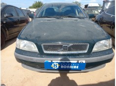 volvo s40 berlina del año 1999