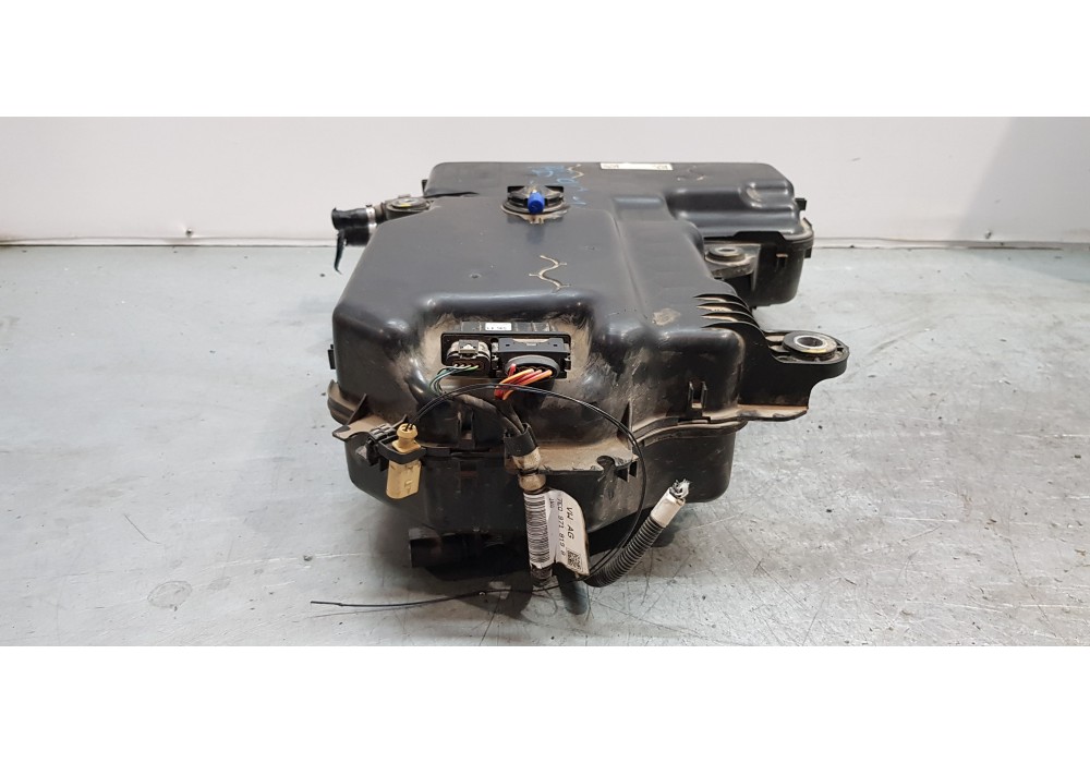 Recambio de deposito aditivo adblue fap ( deposito grande ) para volkswagen t6 transporter furgón referencia OEM IAM 7E0131877G 