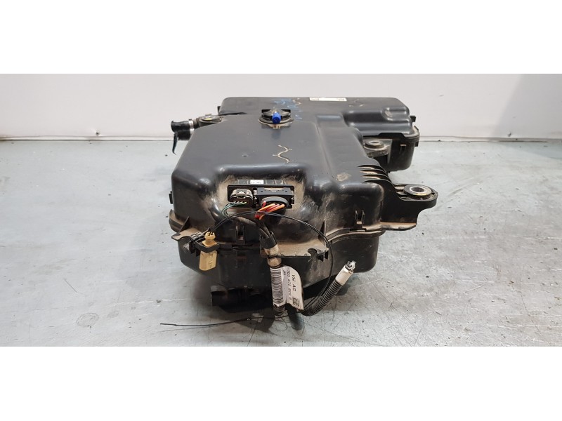 Recambio de deposito aditivo adblue fap ( deposito grande ) para volkswagen t6 transporter furgón referencia OEM IAM 7E0131877G 