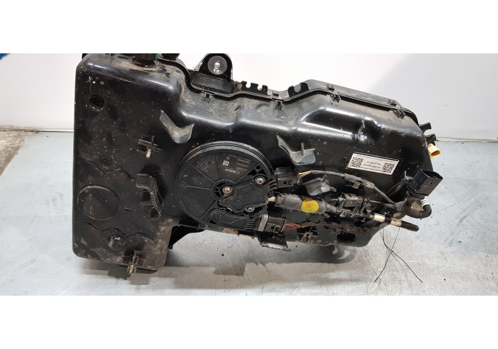 Recambio de deposito aditivo adblue fap ( deposito grande ) para volkswagen t6 transporter furgón referencia OEM IAM 7E0131877G 
