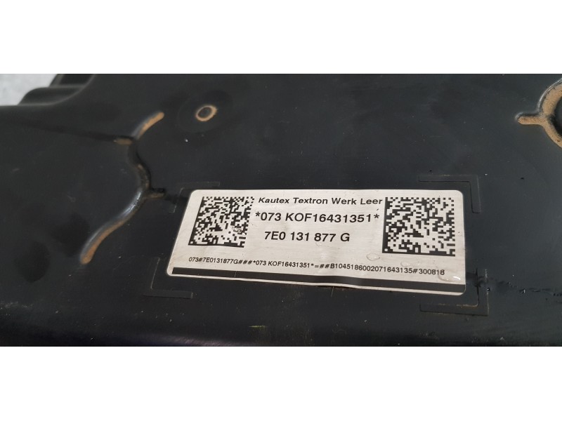 Recambio de deposito aditivo adblue fap ( deposito grande ) para volkswagen t6 transporter furgón referencia OEM IAM 7E0131877G 