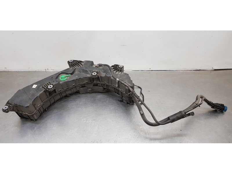 Recambio de deposito aditivo fap ( urea - adblue ) para renault scenic iv grand zen referencia OEM IAM 172A20026R  