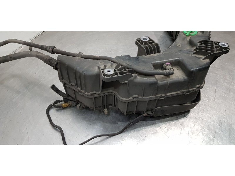 Recambio de deposito aditivo fap ( urea - adblue ) para renault scenic iv grand zen referencia OEM IAM 172A20026R  