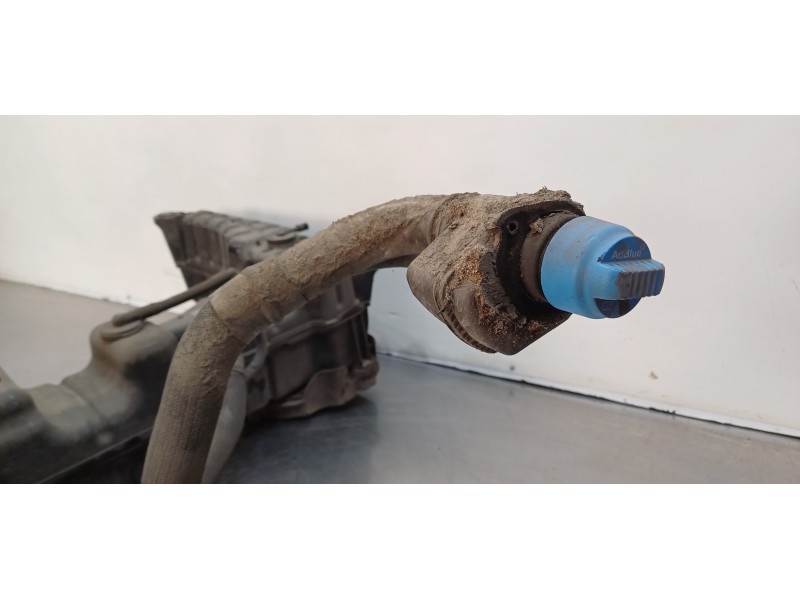 Recambio de deposito aditivo fap ( urea - adblue ) para dacia lodgy comfort referencia OEM IAM 172A24881R 237G00274R  Recambio de deposito aditivo fap ( urea - adblue ) para dacia lodgy comfort referencia OEM IAM 172A24881R 237G00274R