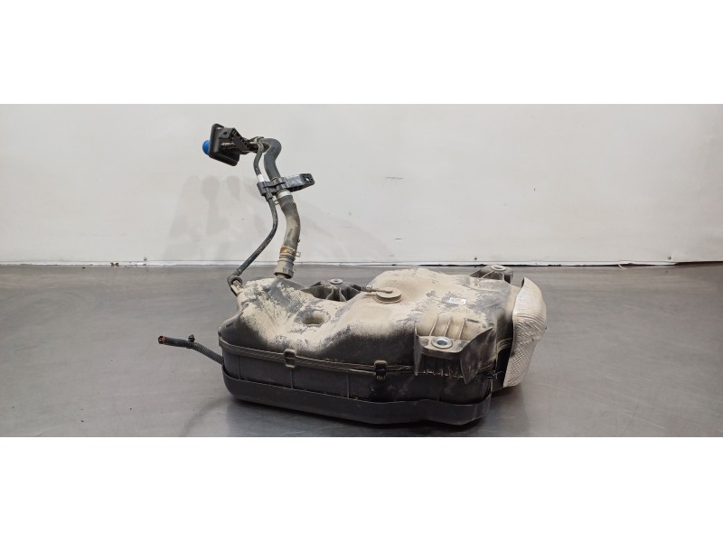 Recambio de deposito aditivo adblue fap ( deposito grande ) para hyundai tucson tecno sky referencia OEM IAM 31550N7000  