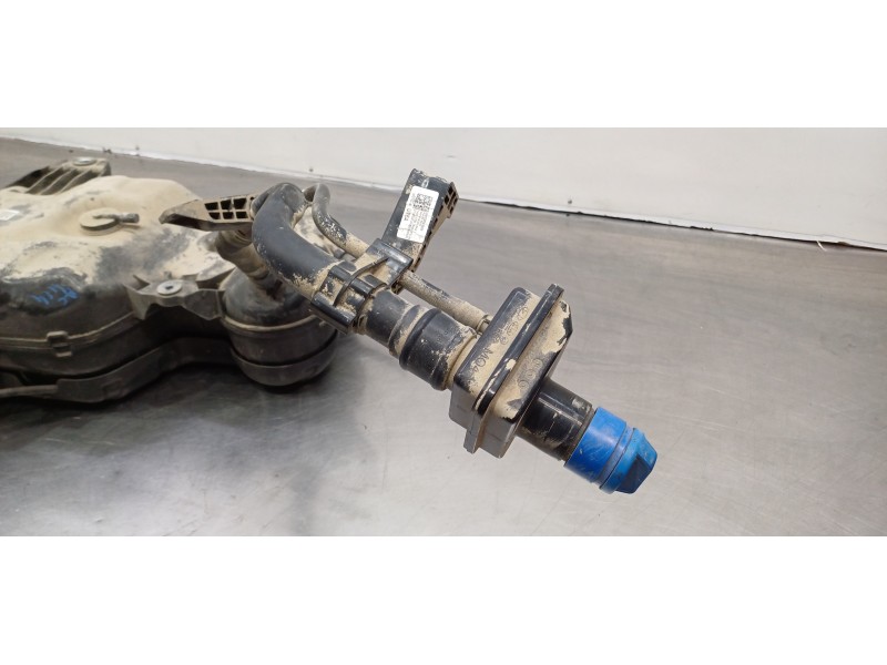 Recambio de deposito aditivo adblue fap ( deposito grande ) para hyundai tucson tecno sky referencia OEM IAM 31550N7000  
