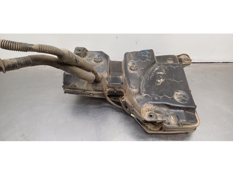 Recambio de deposito aditivo adblue fap ( deposito grande ) para skoda kodiaq style 4x4 referencia OEM IAM 5QF131877H  