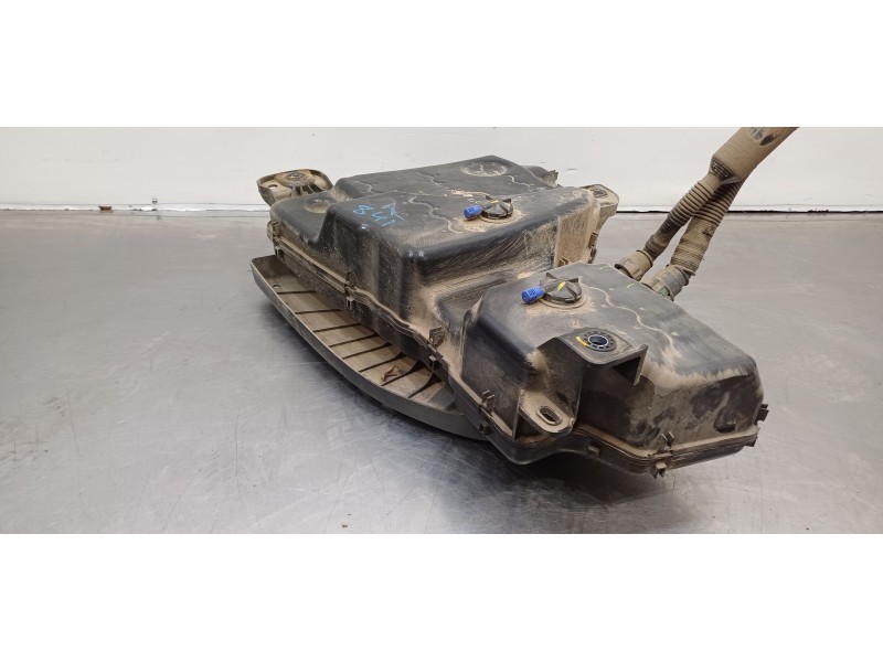 Recambio de deposito aditivo adblue fap ( deposito grande ) para skoda kodiaq style 4x4 referencia OEM IAM 5QF131877H  