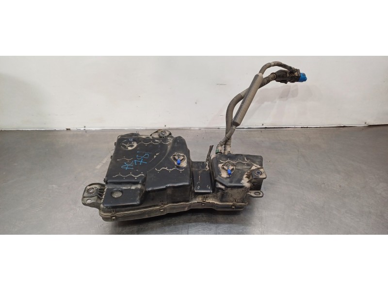 Recambio de deposito aditivo adblue fap ( deposito grande ) para volkswagen tiguan edition bmt referencia OEM IAM 5QF131877H  