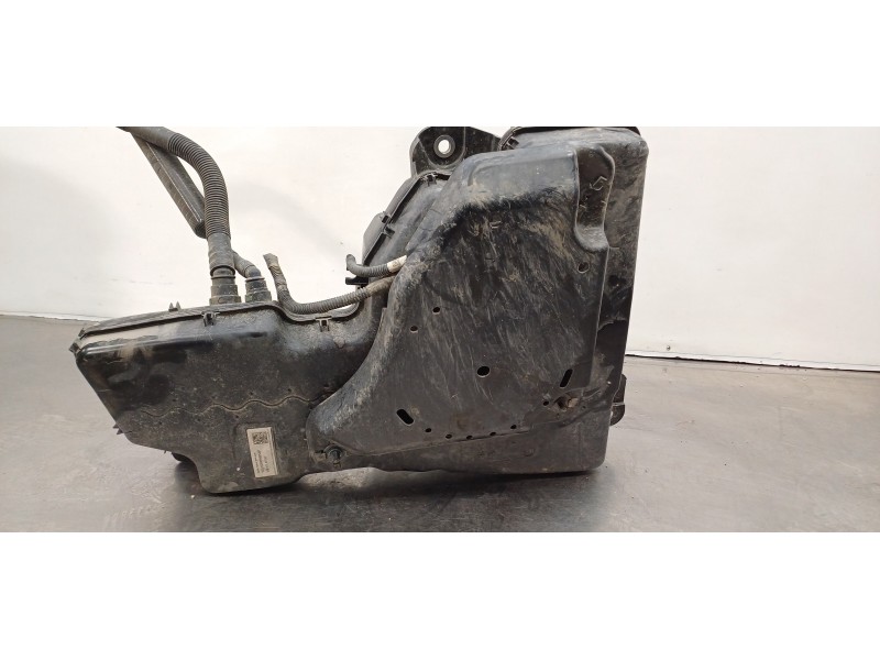 Recambio de deposito aditivo adblue fap ( deposito grande ) para volkswagen tiguan edition bmt referencia OEM IAM 5QF131877H  