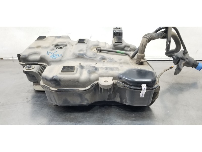 Recambio de deposito aditivo adblue fap ( deposito grande ) para bmw serie 1 lim. (f40) 116d referencia OEM IAM 16197935103  