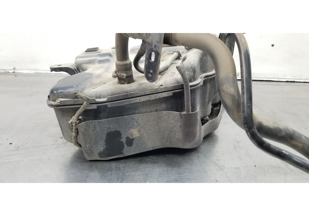 Recambio de deposito aditivo adblue fap ( deposito grande ) para bmw serie 1 lim. (f40) 116d referencia OEM IAM 16197935103  