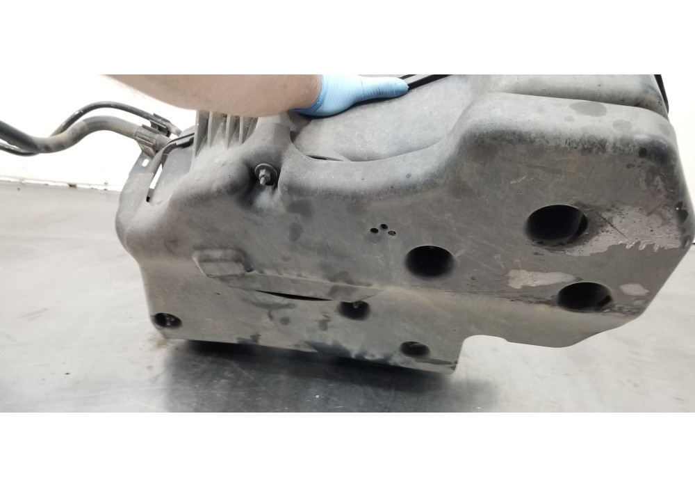 Recambio de deposito aditivo adblue fap ( deposito grande ) para bmw serie 1 lim. (f40) 116d referencia OEM IAM 16197935103  