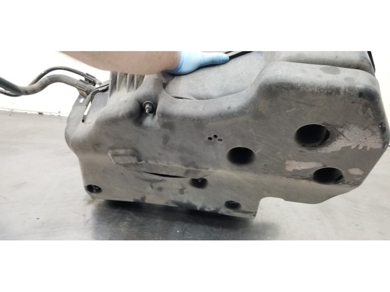 Recambio de deposito aditivo adblue fap ( deposito grande ) para bmw serie 1 lim. (f40) 116d referencia OEM IAM 16197935103  