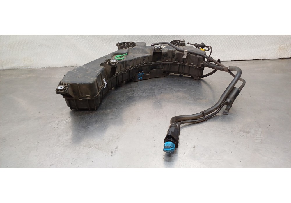Recambio de deposito aditivo adblue fap ( deposito grande ) para renault scenic iv grand zen referencia OEM IAM 172A20026R 172A2