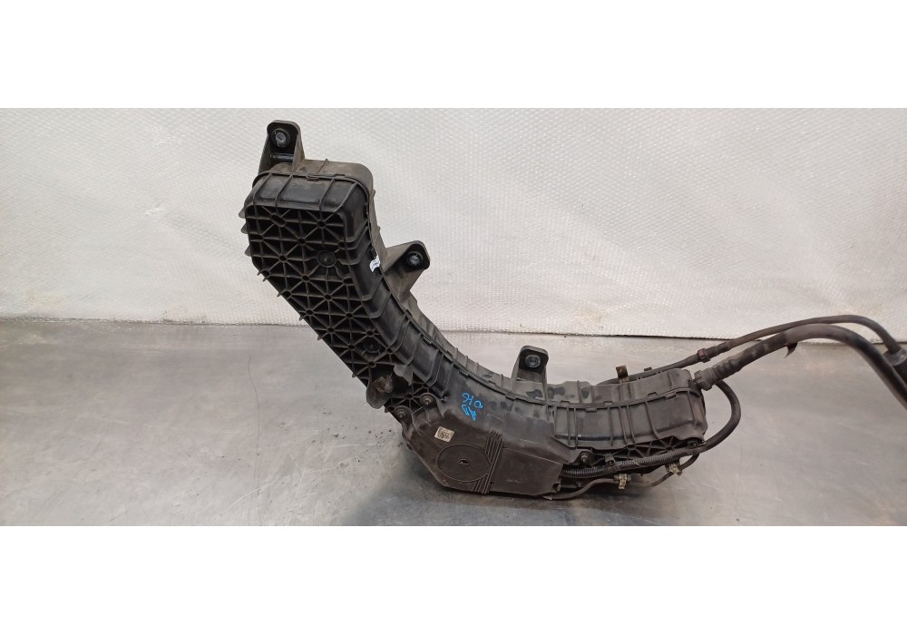 Recambio de deposito aditivo adblue fap ( deposito grande ) para renault scenic iv grand zen referencia OEM IAM 172A20026R 172A2