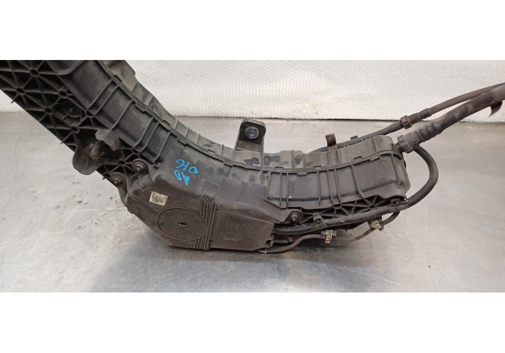 Recambio de deposito aditivo adblue fap ( deposito grande ) para renault scenic iv grand zen referencia OEM IAM 172A20026R 172A2