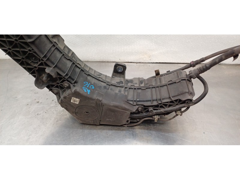 Recambio de deposito aditivo adblue fap ( deposito grande ) para renault scenic iv grand zen referencia OEM IAM 172A20026R 172A2