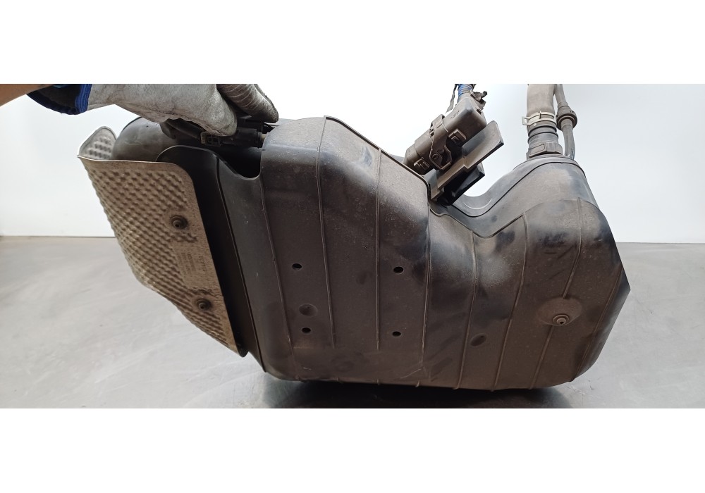 Recambio de deposito aditivo adblue fap ( deposito grande ) para kia ceed sportswagon tech referencia OEM IAM 31550G4950 31500G9