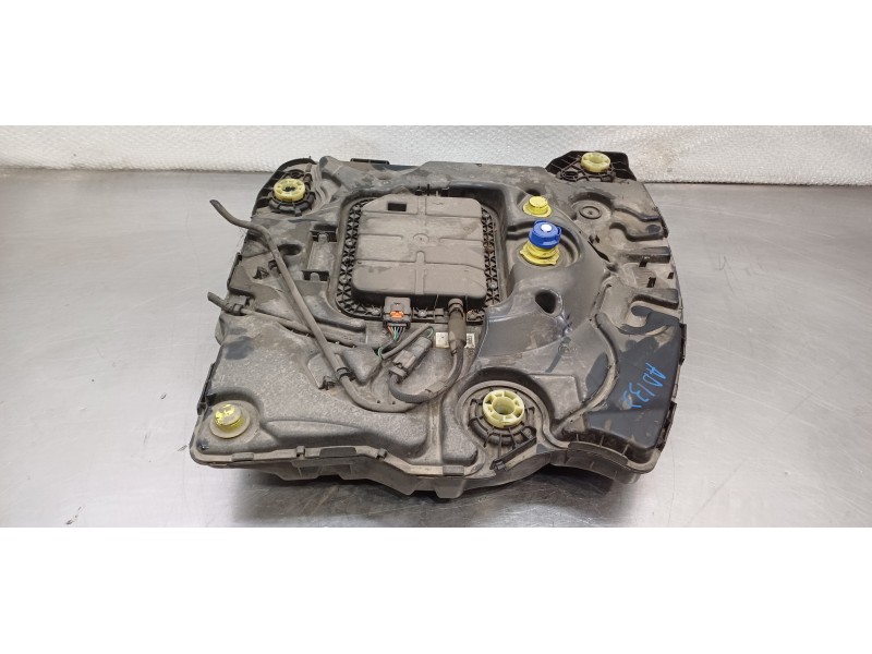 Recambio de deposito aditivo adblue fap ( deposito grande ) para citroen c-elysée exclusive referencia OEM IAM 9812914780   Recambio de deposito aditivo adblue fap ( deposito grande ) para citroen c-elysée exclusive referencia OEM IAM 9812914780