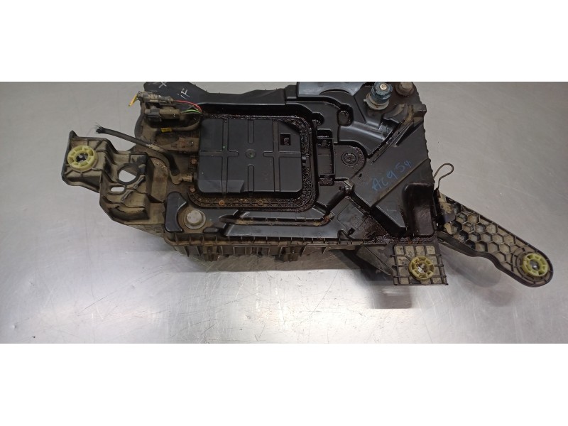 Recambio de deposito aditivo adblue fap ( deposito grande ) para peugeot 308 sw access referencia OEM IAM 9813676180   Recambio de deposito aditivo adblue fap ( deposito grande ) para peugeot 308 sw access referencia OEM IAM 9813676180