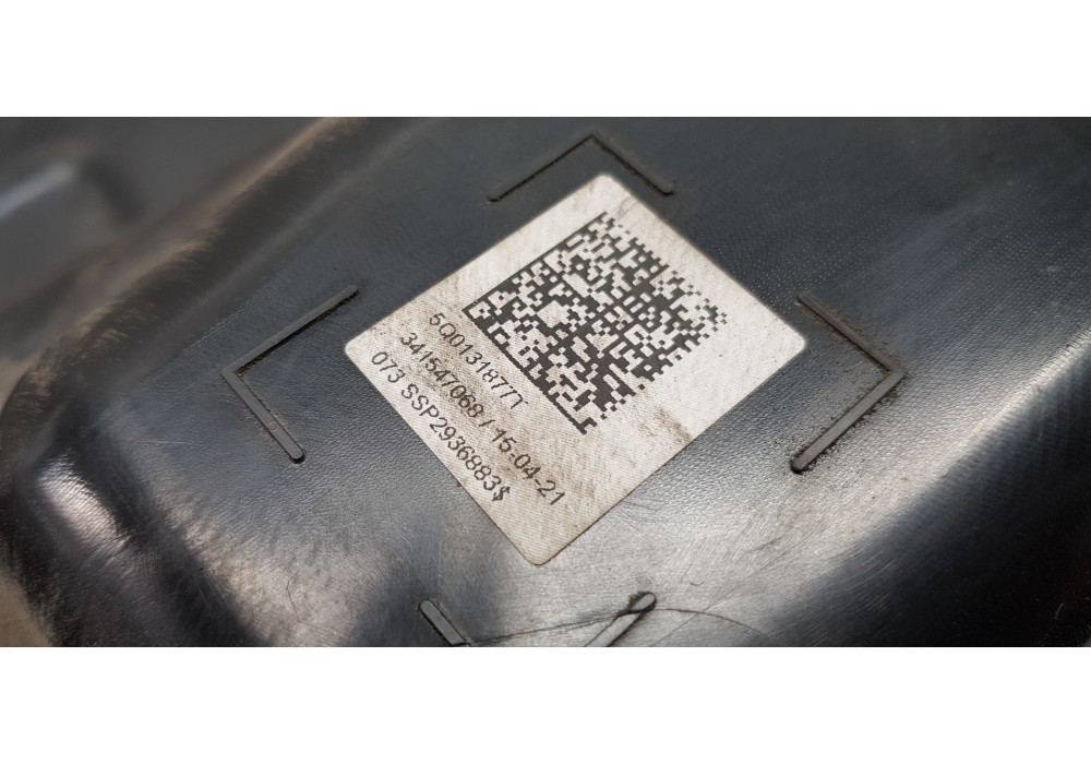 Recambio de deposito aditivo adblue fap ( deposito grande ) para seat leon sportstourer (kl8) xcellence referencia OEM IAM 5Q013