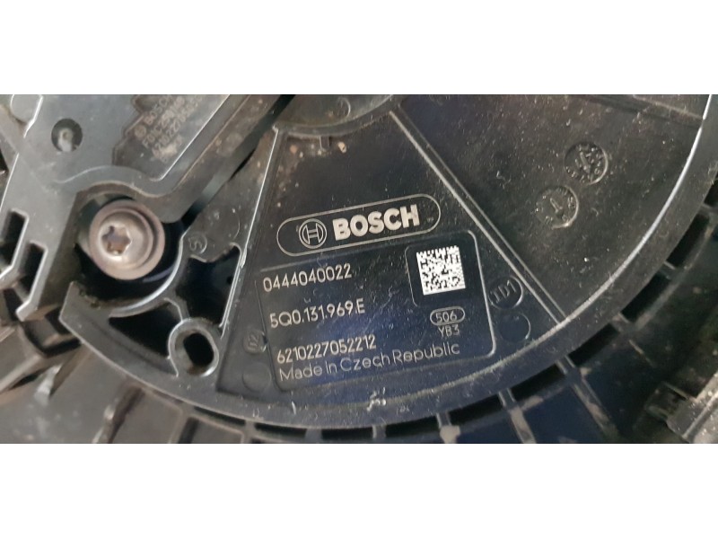 Recambio de deposito aditivo adblue fap ( deposito grande ) para seat leon sportstourer (kl8) xcellence referencia OEM IAM 5Q013