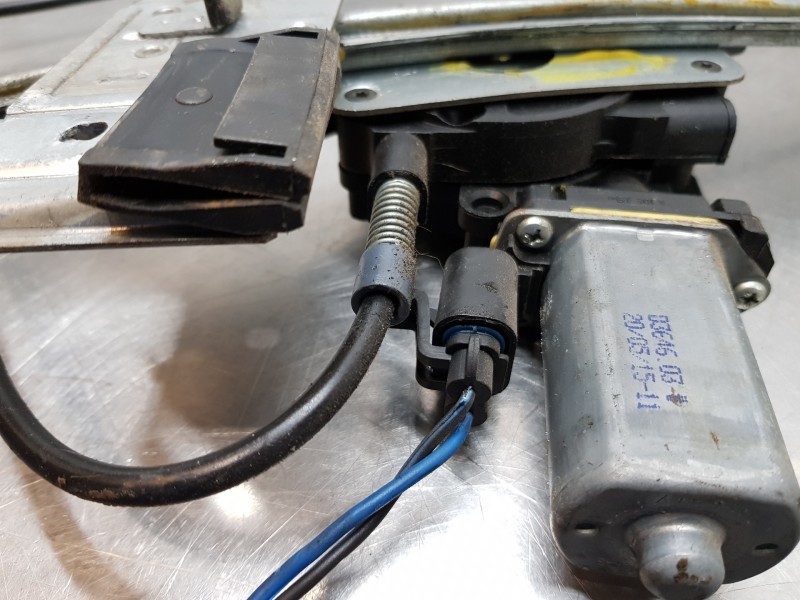 Recambio de elevalunas delantero derecho para peugeot 206 cc xs referencia OEM IAM 9222Y2  