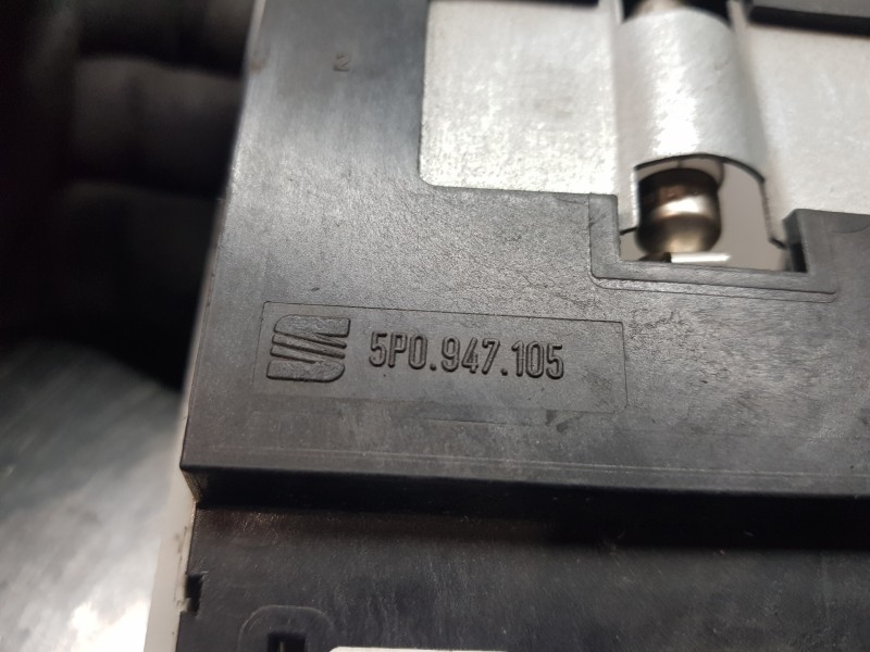 Recambio de luz interior para seat altea (5p1) style referencia OEM IAM 5P0947105FY20 5P0947105 5P0947105F