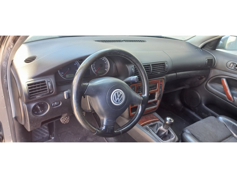 volkswagen passat berlina (3b3) del año 2003