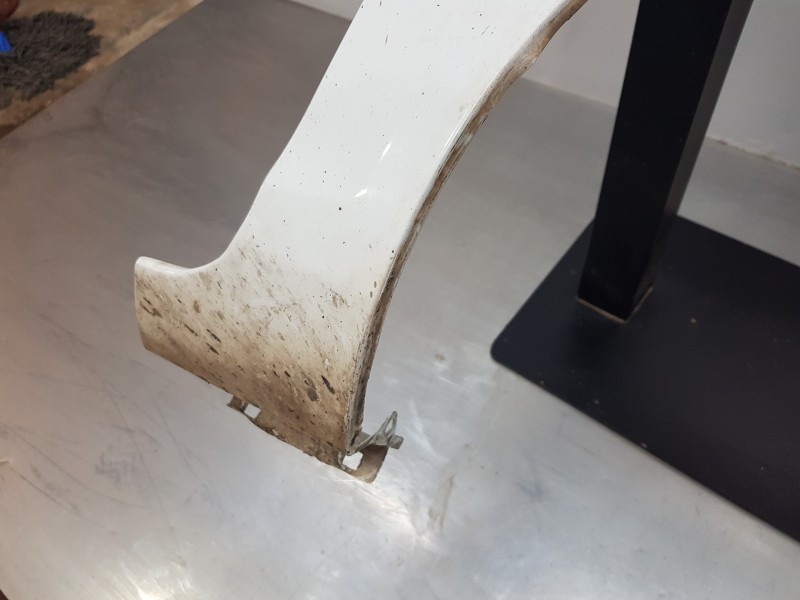 Recambio de aleta delantera derecha para ford fiesta (cb1) active referencia OEM IAM 1777180 C1BBA16015AA  Recambio de aleta delantera derecha para ford fiesta (cb1) active referencia OEM IAM 1777180 C1BBA16015AA