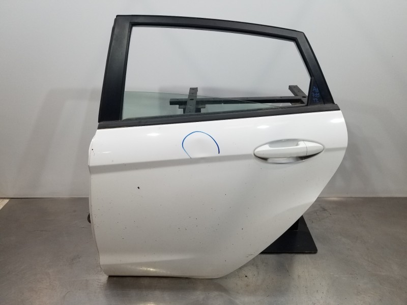 Recambio de puerta trasera izquierda para ford fiesta (cb1) active referencia OEM IAM 1692503 P8A61A24631KA  Recambio de puerta trasera izquierda para ford fiesta (cb1) active referencia OEM IAM 1692503 P8A61A24631KA
