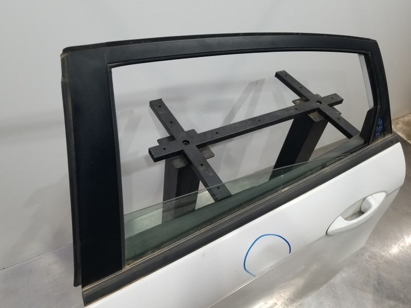 Recambio de puerta trasera izquierda para ford fiesta (cb1) active referencia OEM IAM 1692503 P8A61A24631KA  Recambio de puerta trasera izquierda para ford fiesta (cb1) active referencia OEM IAM 1692503 P8A61A24631KA