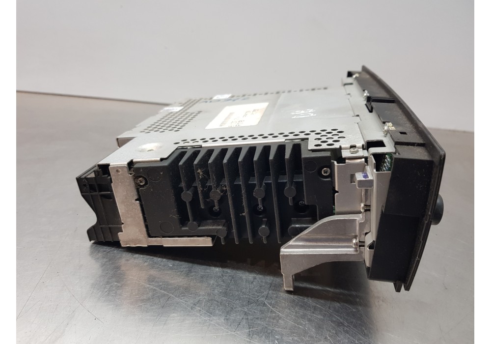 Recambio de sistema audio / radio cd para bmw serie 1 berlina (e81/e87) 116i referencia OEM IAM 65129132214 9132214  Recambio de sistema audio / radio cd para bmw serie 1 berlina (e81/e87) 116i referencia OEM IAM 65129132214 9132214