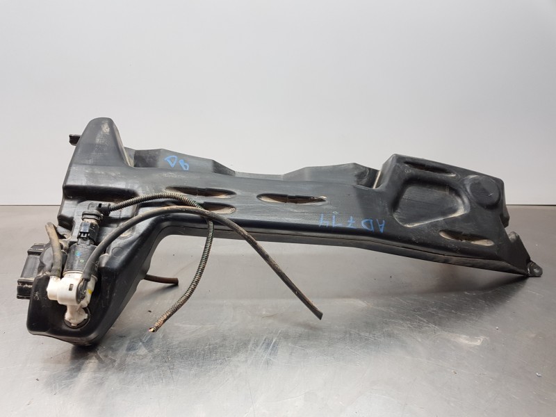 Recambio de deposito limpia para citroen c4 picasso puretech referencia OEM IAM 9819973880 9676088180 