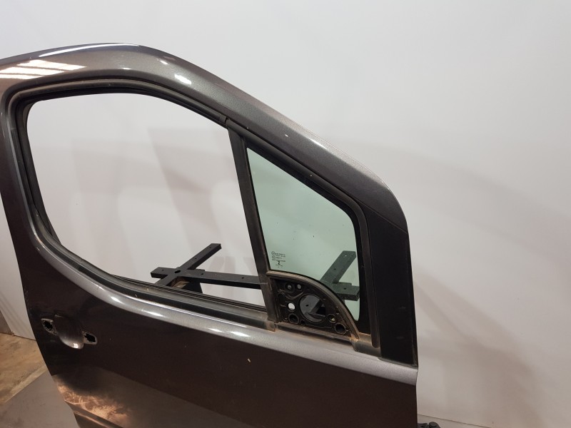 Recambio de puerta delantera derecha para peugeot rifter acces referencia OEM IAM 9856199480 9820423080 