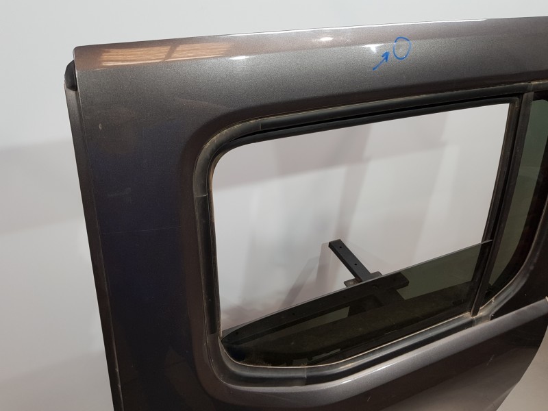 Recambio de puerta lateral corredera izquierda para peugeot rifter acces referencia OEM IAM 9820434480  