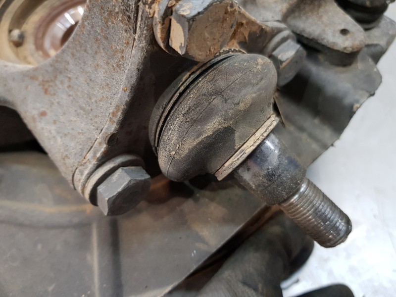 Recambio de mangueta delantera izquierda para peugeot boxer combi bus referencia OEM IAM 1690531480 1612735380 